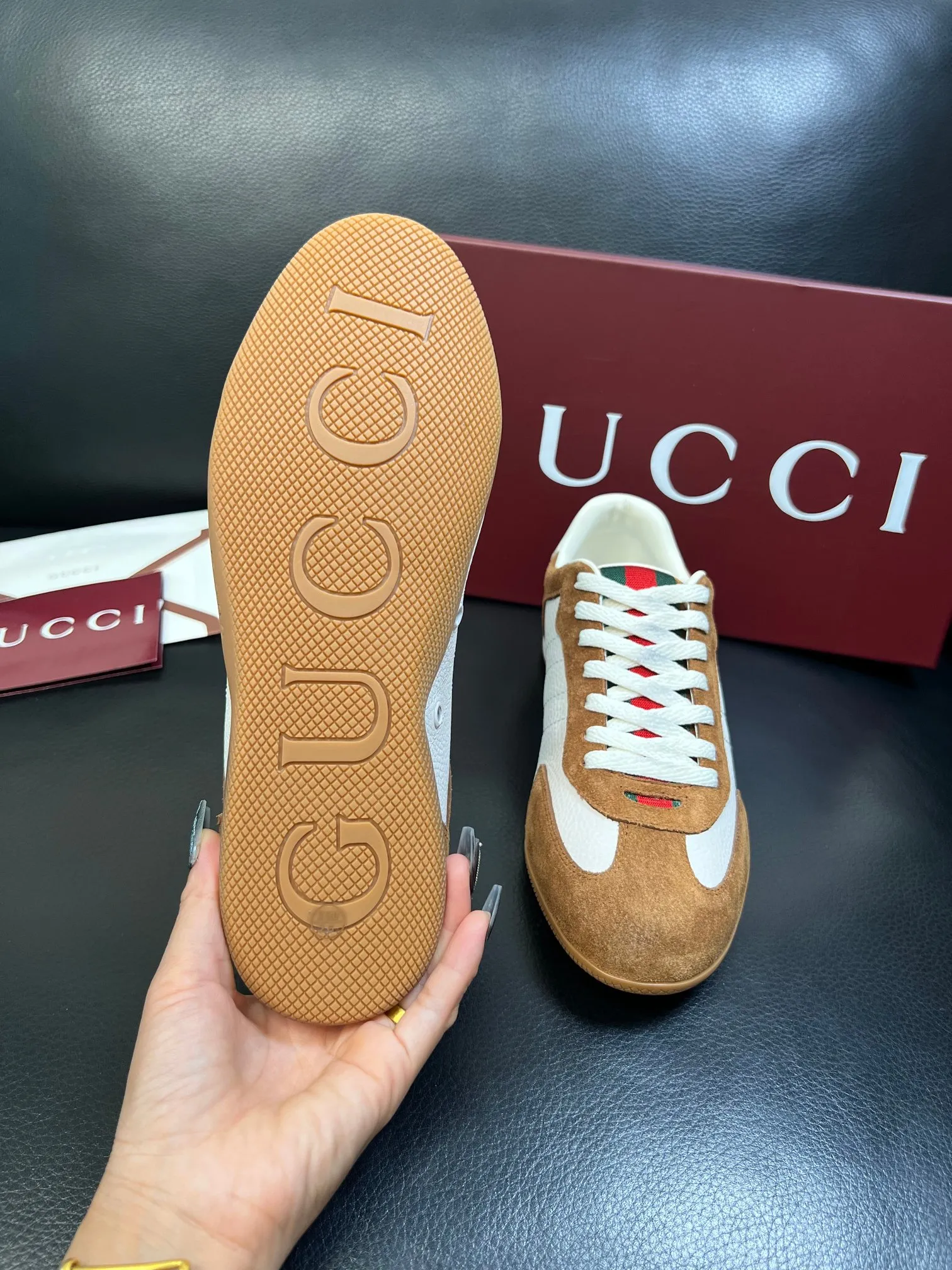 P420. New men's shoes GUCCI [Lightning] latest shoes shipped. Original quality, fashionable, special materials, inner mesh, brand new packaging. The foot feels super comfortable and the workmanship is impeccable Code number: 38-45 No. 058